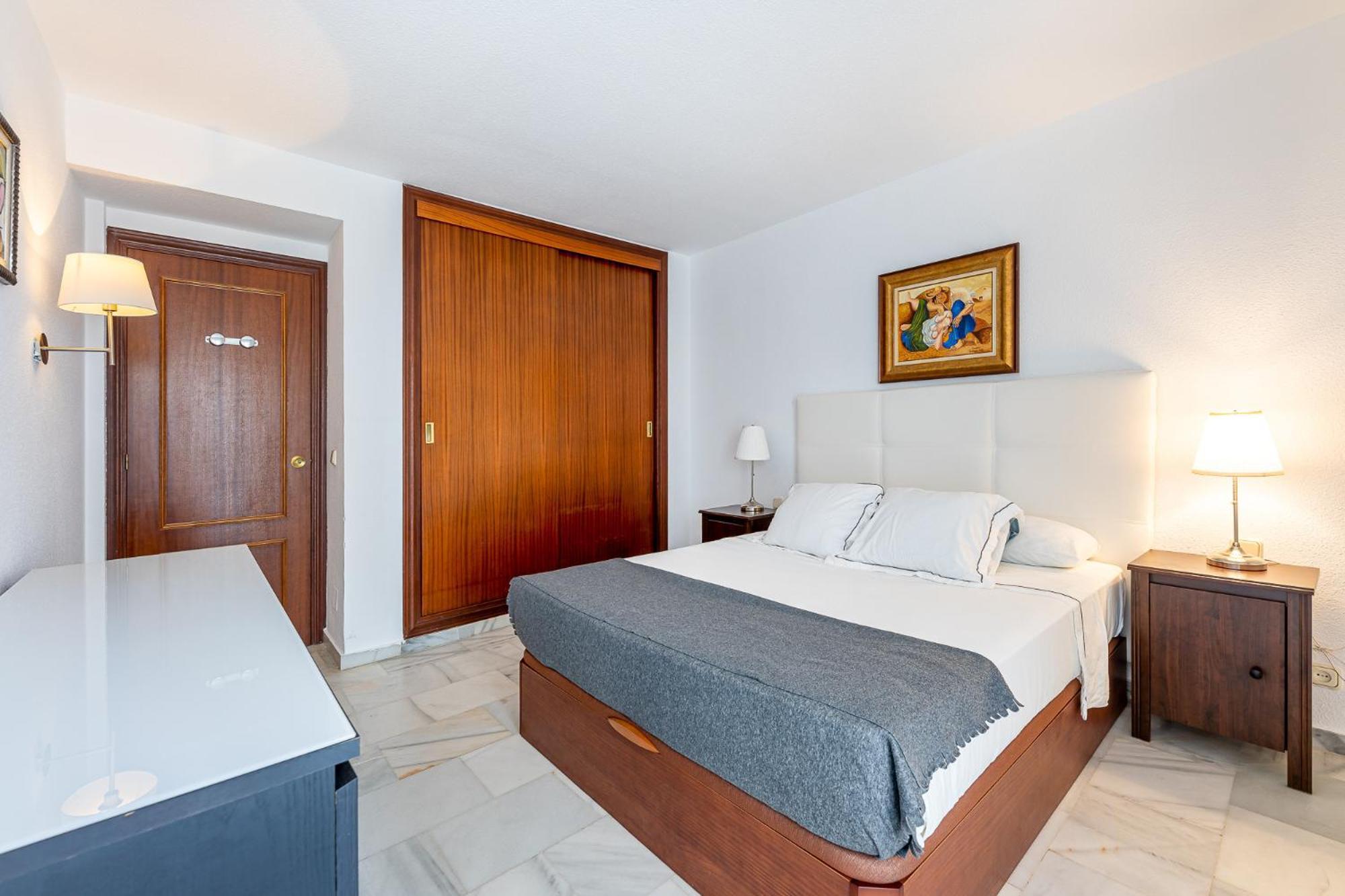 797 Holiday Rentals - Piso Para 3 En La Carihuela Con Piscina Torremolinos Dış mekan fotoğraf