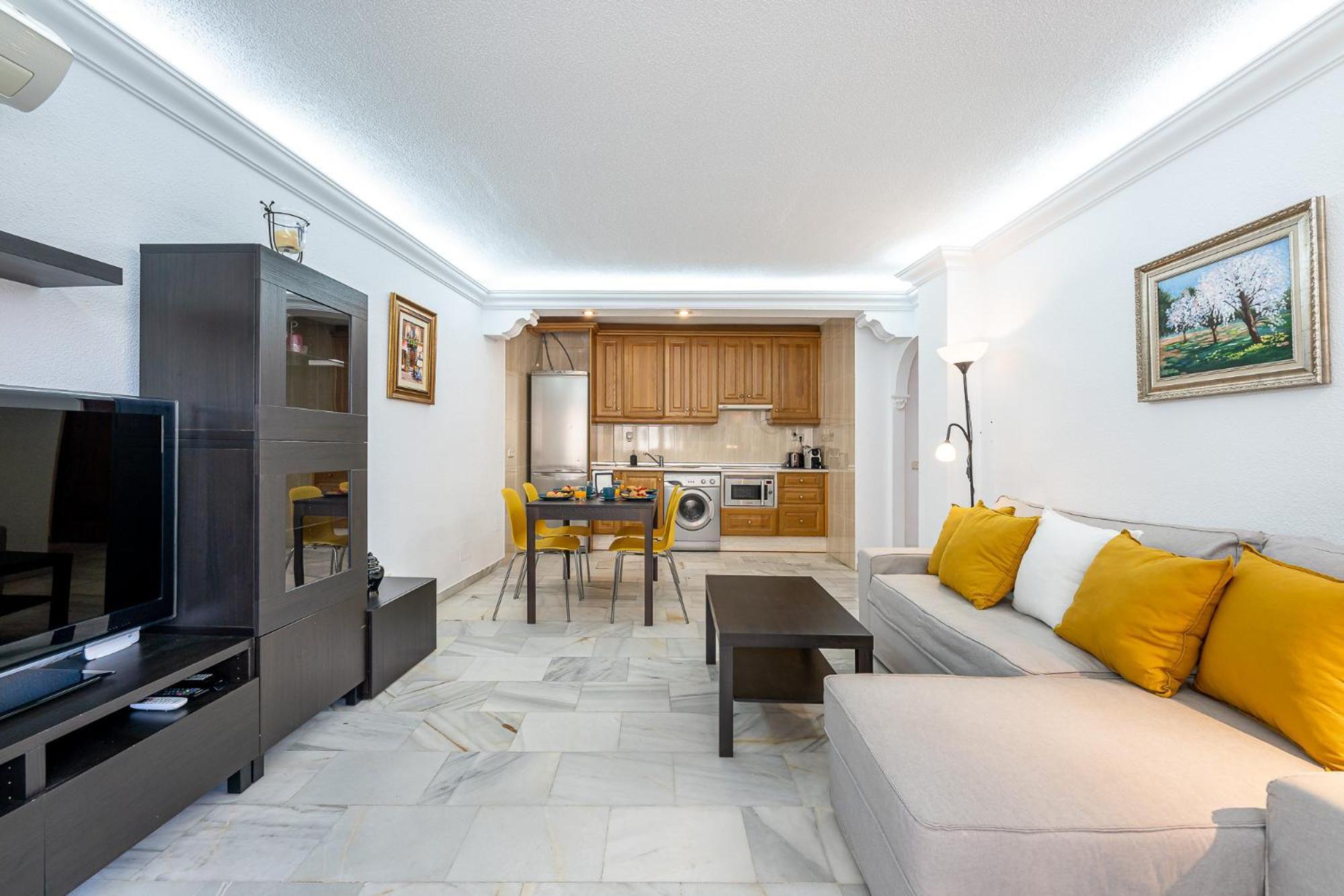 797 Holiday Rentals - Piso Para 3 En La Carihuela Con Piscina Torremolinos Dış mekan fotoğraf