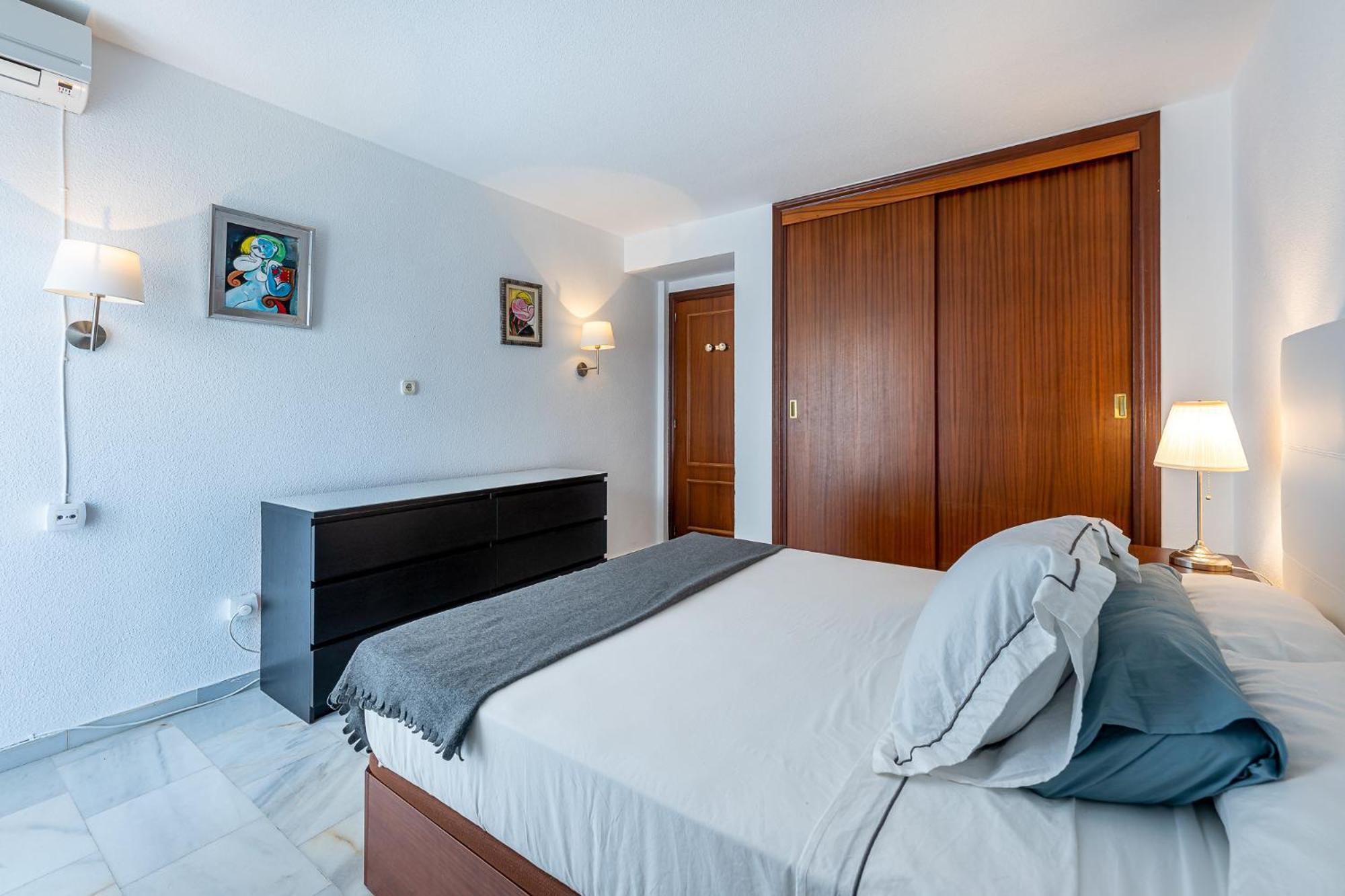 797 Holiday Rentals - Piso Para 3 En La Carihuela Con Piscina Torremolinos Dış mekan fotoğraf
