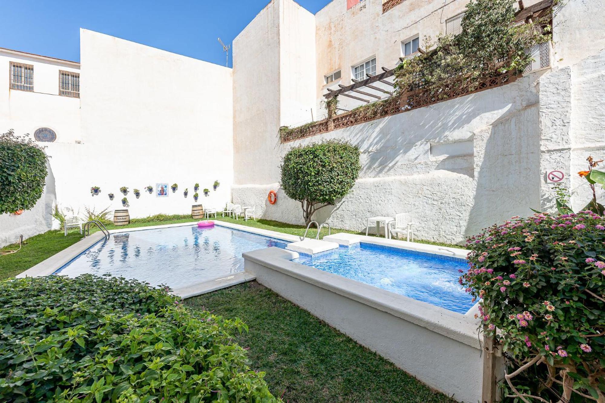 797 Holiday Rentals - Piso Para 3 En La Carihuela Con Piscina Torremolinos Dış mekan fotoğraf