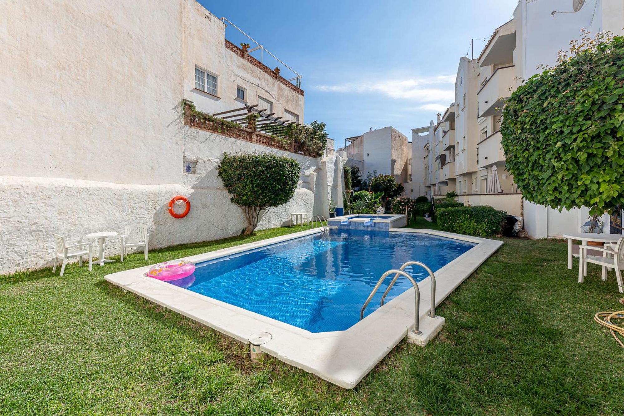 797 Holiday Rentals - Piso Para 3 En La Carihuela Con Piscina Torremolinos Dış mekan fotoğraf